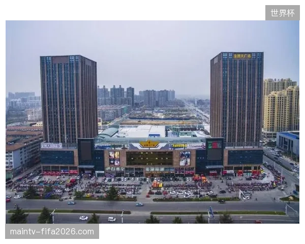 卢赛尔球场媒体中心布局演进：精简功能区能否实现空间资产价值最大化？